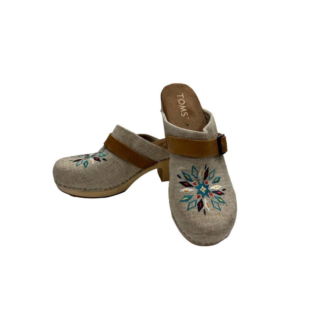 Toms Zoe Embroidered Clogs Size 8